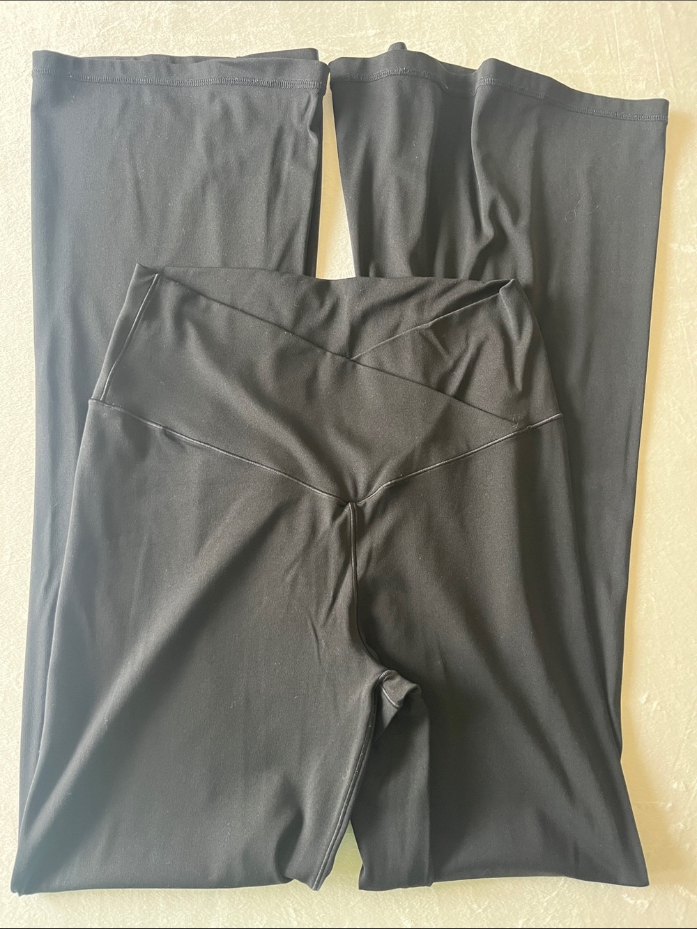 Aerie super flare L short - Picture 2 of 5